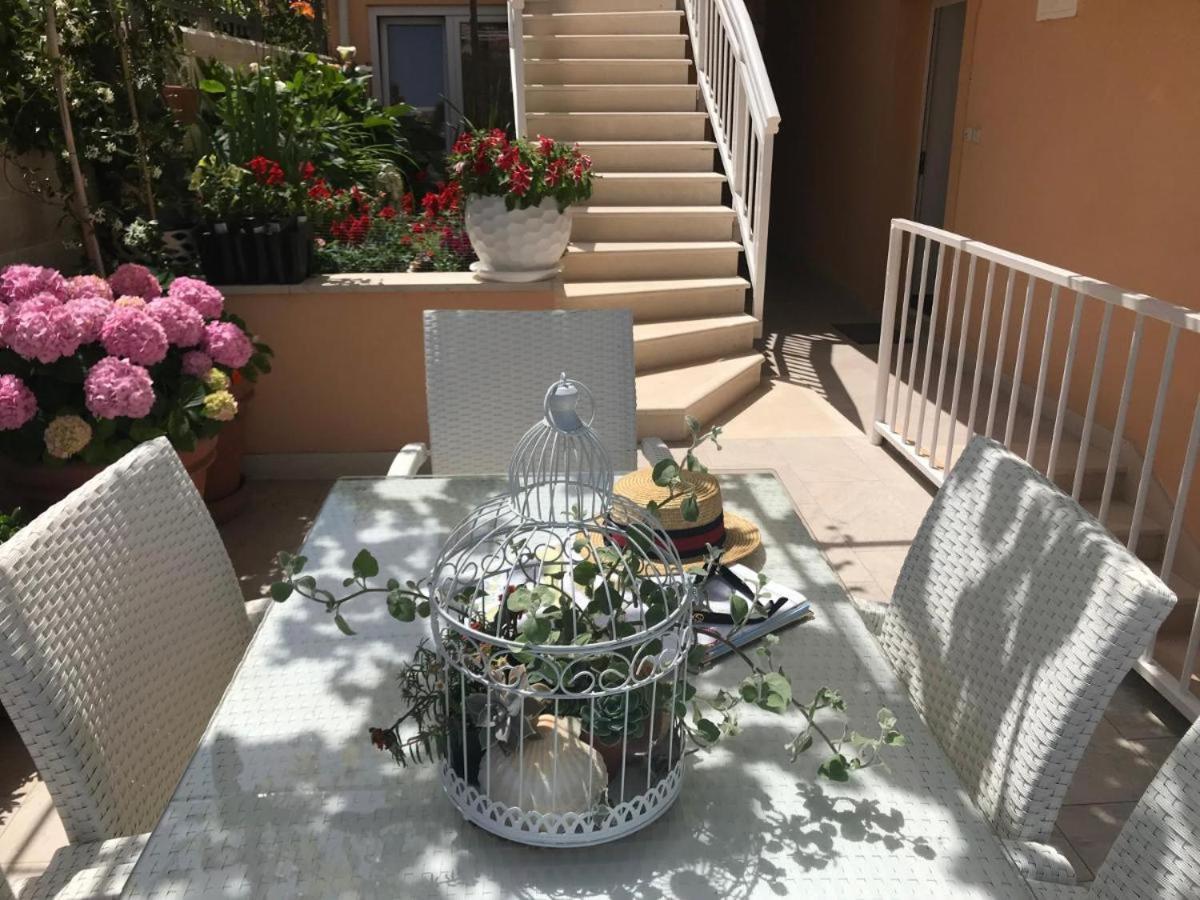 Apartment Sunny Elza 2 Хвар Екстериор снимка